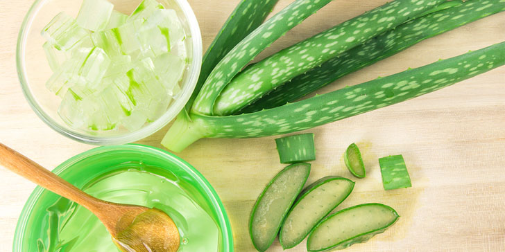 12 Amazing Aloe Vera Benefits And Uses